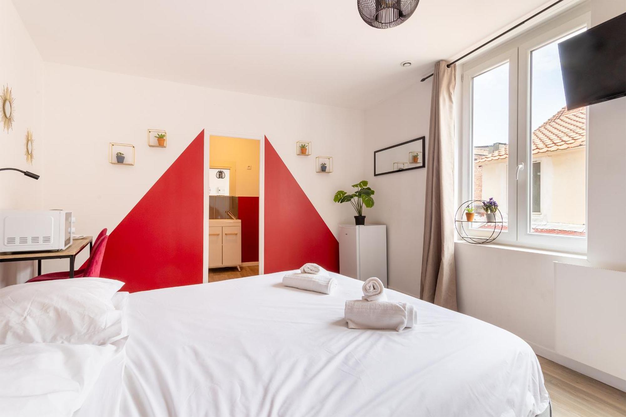 S&K Suite Grande Rue Roubaix - Chambre Spacieuse Et Sdb Privee - Netflix Et Cuisine Eksteriør bilde